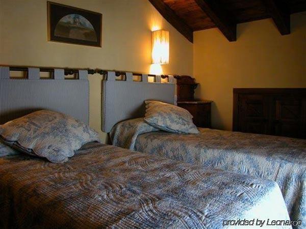 Hotel Restaurante Dona Anita Requena Room photo