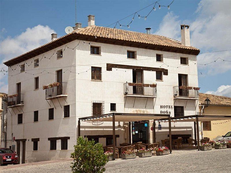 Hotel Restaurante Dona Anita Requena Exterior photo